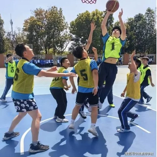 中国女篮热身赛新动态:备战过程中的关键亮点